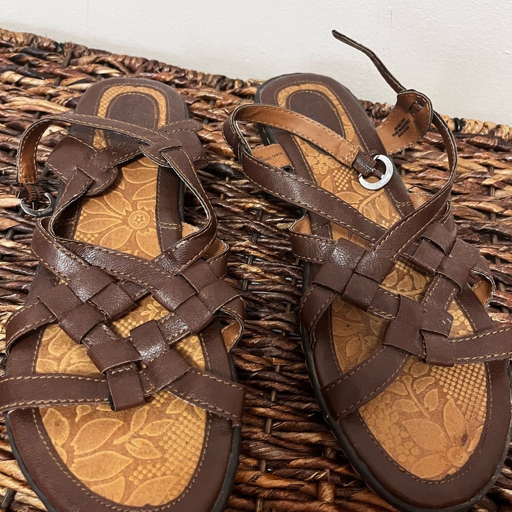 sandals b.o.c. Born Size 9 color brown